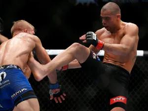Tj Dillashaw Versus Renan Barao Ufc Fight Wallpaper