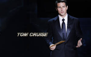 Tom Cruise Wearing Suit Wallpaper