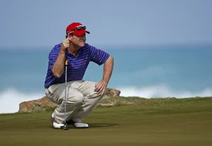 Tom Watson In Action Wallpaper