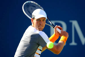 Tomas Berdych Prepared For A Powerful Strike Wallpaper