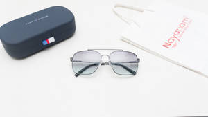 Tommy Hilfiger Blue Lens Rectangular Wallpaper