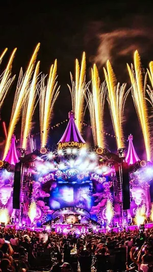 Tomorrowland employees confess to dealing drugs on festival site · News ⟋ RA