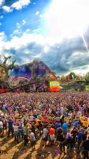 Tomorrowland festival - backiee