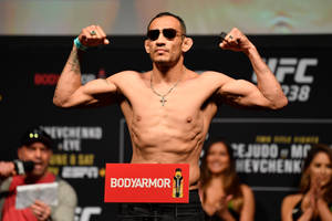 Tony Ferguson Ufc Weigh-in In Shades Wallpaper