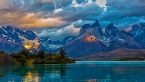 Torres Del Paine National Park Aesthetic Landscape Wallpaper