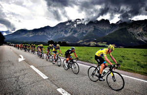 Tour De France Near Smoky Mountain Wallpaper