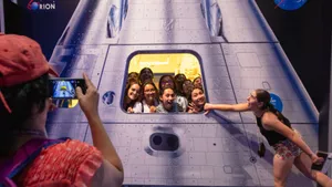 Tourists At Nasa Houston Wallpaper