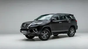 Toyota Fortuner Attitude Black Model Wallpaper