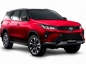 Toyota Fortuner Legender Emotional Red Model Wallpaper