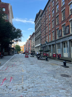 Tranquil Dawn At South Street Seaport Wallpaper