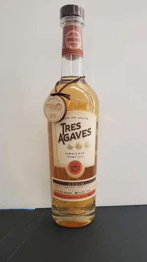 Tres Agaves Organic Anejo Tequila Wallpaper