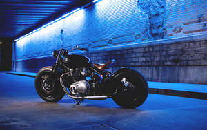 Triumph Bonneville Moon Bobber 1200 Wallpaper