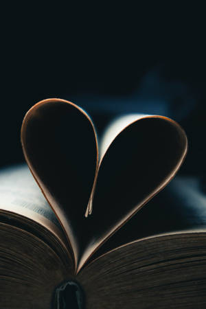 True Love Book Heart Wallpaper