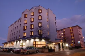 Twilight Hotel Exterior Dietikon Wallpaper