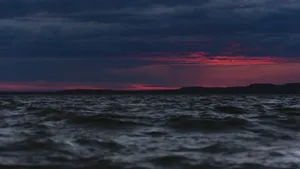 Twilight Sea Red Skyline Wallpaper