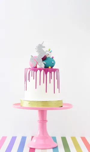 Unicorn Cake Topper Wallpaper