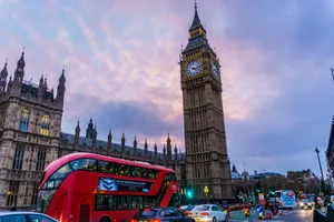 United Kingdom London's Busy Streets Wallpaper