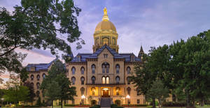 University Of Notre Dame Golden Dome Sunrise Wallpaper