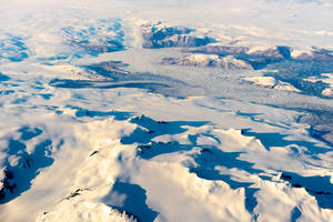 Vast Greenland Glacier Wallpaper