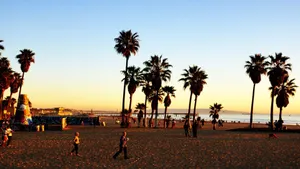 Venice Beach Sunset People On Beach Wallpaper