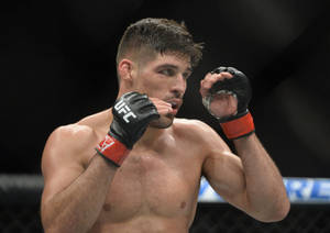 Vicente Luque Ready To Fight Wallpaper