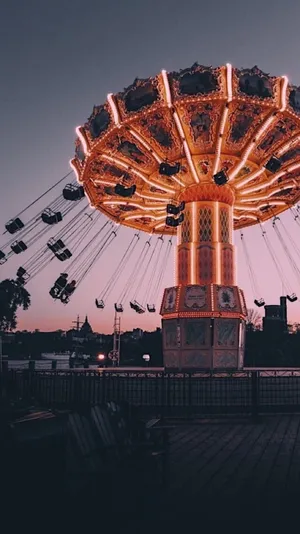 Vintage 90's Madrid Amusement Park Aesthetic Wallpaper