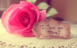 Vintage Aesthetic Mother's Day Greeting Wallpaper