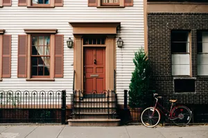 Vintage Street Walk Wallpaper