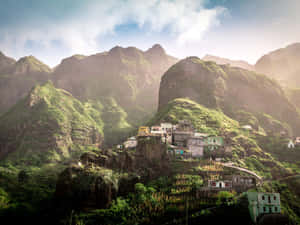 Visit The World's Coolest Places And Make Memories To Last A Lifetime Wallpaper