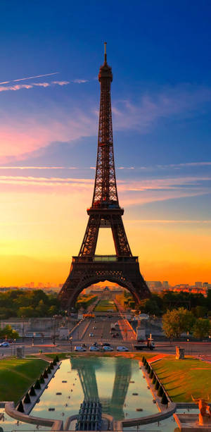 Vivid Sky Eiffel Tower France Wallpaper