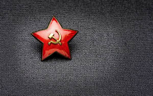 Warzone Soviet Red Star Emblem Wallpaper