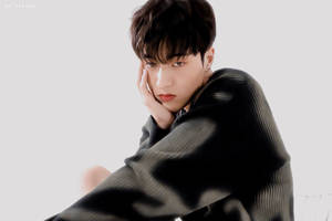 Watanabe Haruto In Black Wallpaper