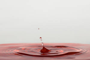 Water Droplet And Ripple Effect Wallpaper