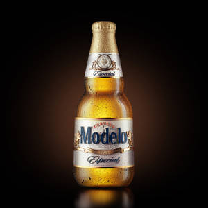 Weekend Refreshment With Modelo Especial Wallpaper