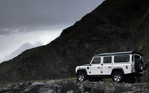 White Land Rover Defender Wallpaper