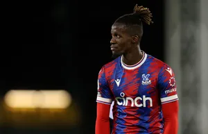 Wilfried Zaha Looking To The Side Wallpaper