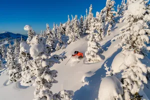 Winter Season Ski Ride Wallpaper