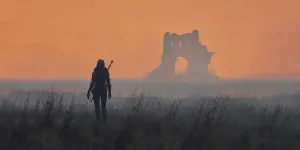 Witcher 3 4k Ciri Exploring Ruins Wallpaper