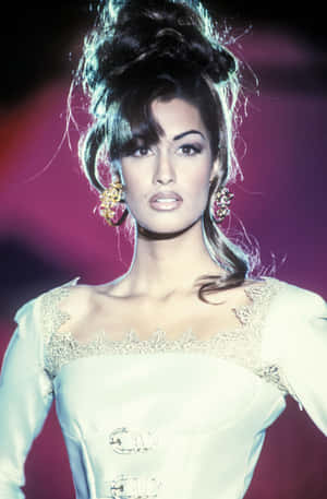 Yasmeen Ghauri, The Renowned 90s Supermodel Wallpaper