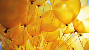 Yellow Aesthetic Balloons Wallpaper