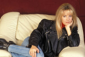 Young Heather Locklear Wallpaper