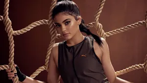 Young Kylie Jenner 4k Wallpaper