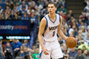 Young Wolves Player Zach Lavine Wallpaper