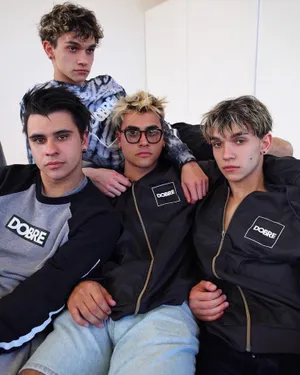 Youtubers Dobre Brothers Wallpaper